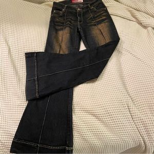 Low Rise Washed-out jeans